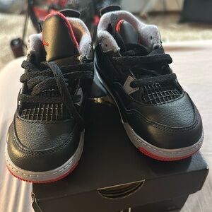 Jordan 4s